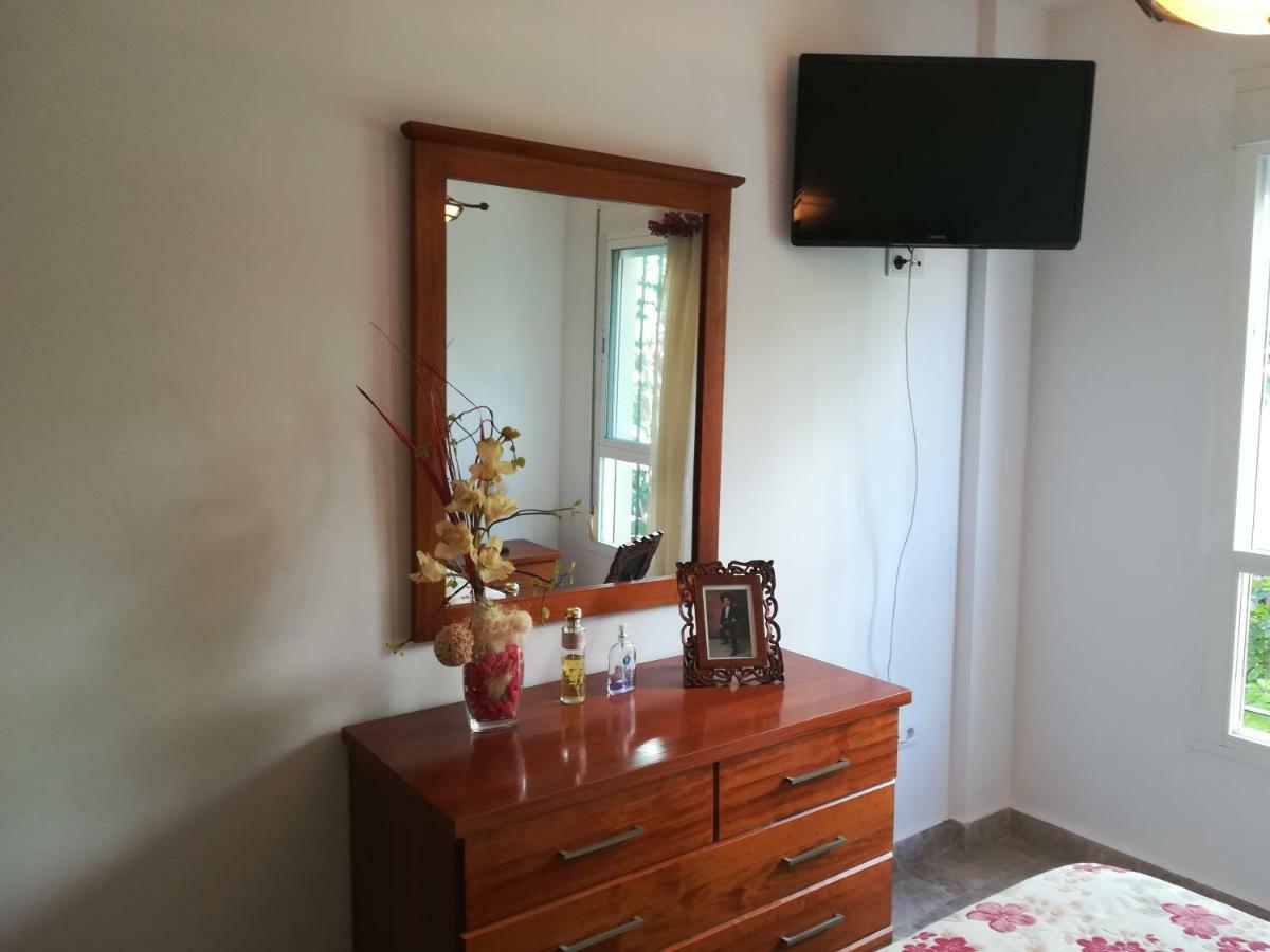 Apartamento En La Carihuela 托雷莫利诺斯 外观 照片